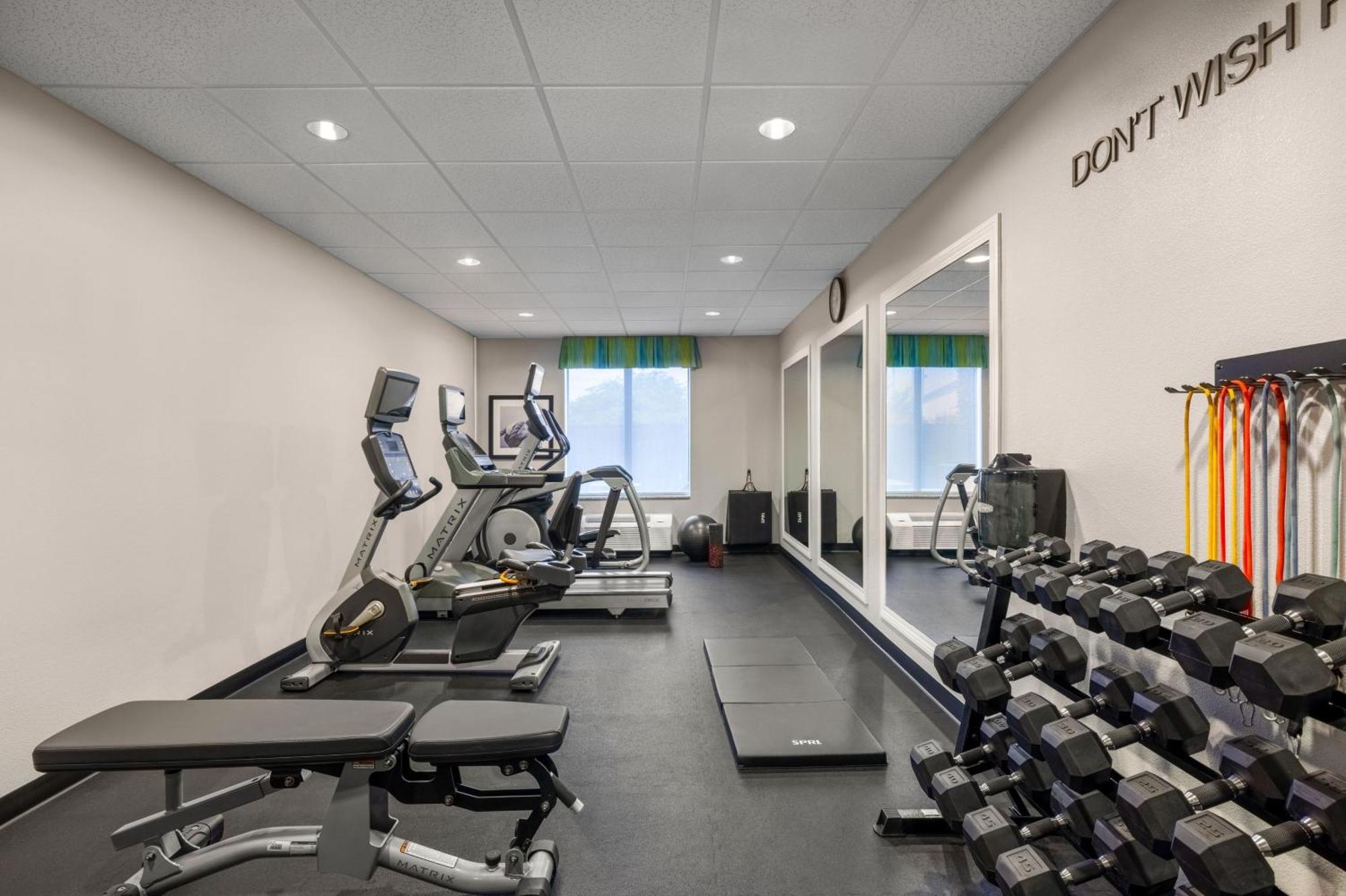 Fairfield Inn & Suites By Marriott Fort Walton Beach Hurlburt Area מראה חיצוני תמונה