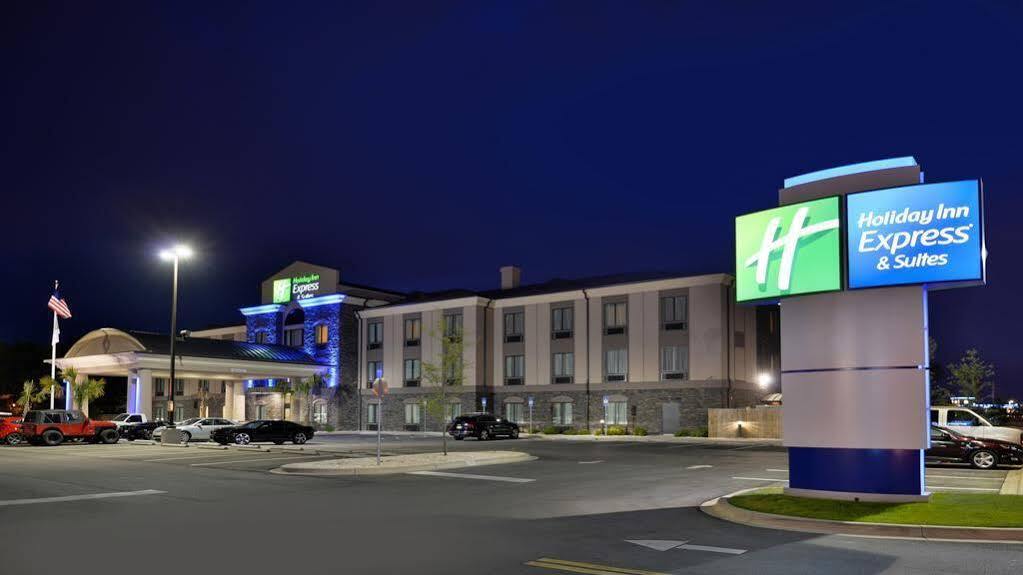 Fairfield Inn & Suites By Marriott Fort Walton Beach Hurlburt Area מראה חיצוני תמונה